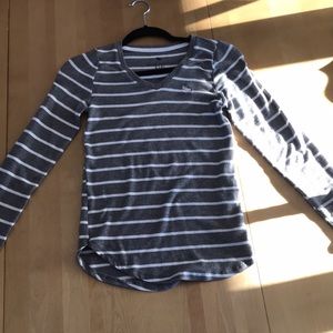 Never worn Abercrombie kids grey stripped shirt